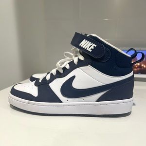 Nike Dunk Mids